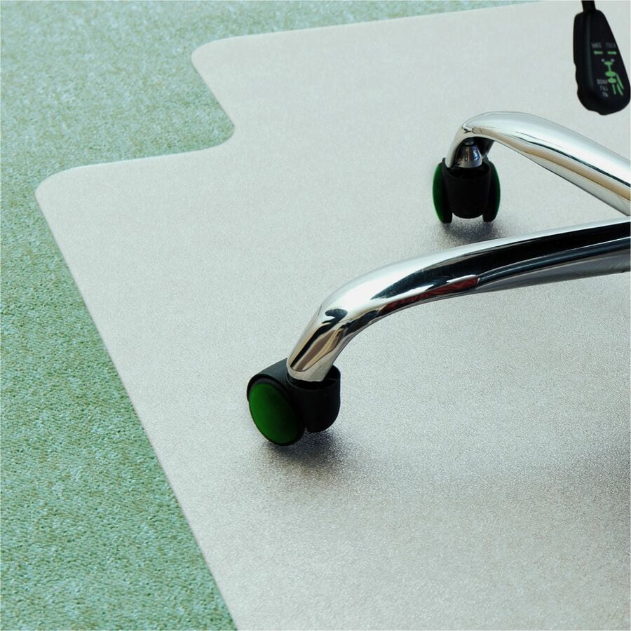 Advantagemat Plus APET Lipped for Low/Standard Pile Carpets, 45in x 53in